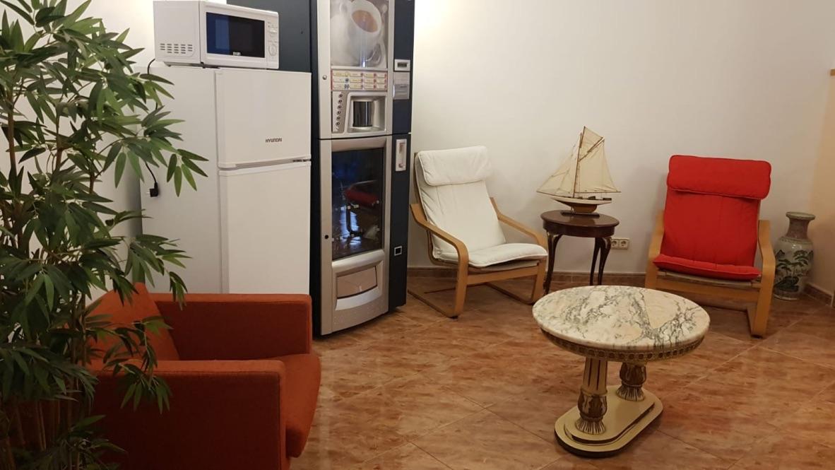 Hostal Rio De Castro Barcelona Ngoại thất bức ảnh