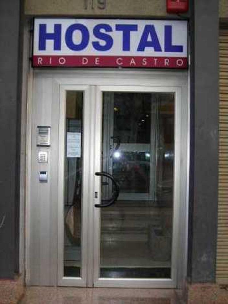 Hostal Rio De Castro Barcelona Ngoại thất bức ảnh