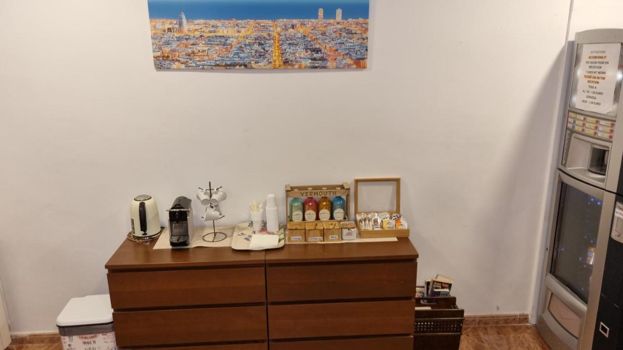 Hostal Rio De Castro Barcelona Ngoại thất bức ảnh