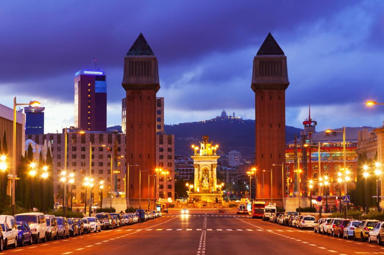 Hostal Rio De Castro Barcelona Ngoại thất bức ảnh