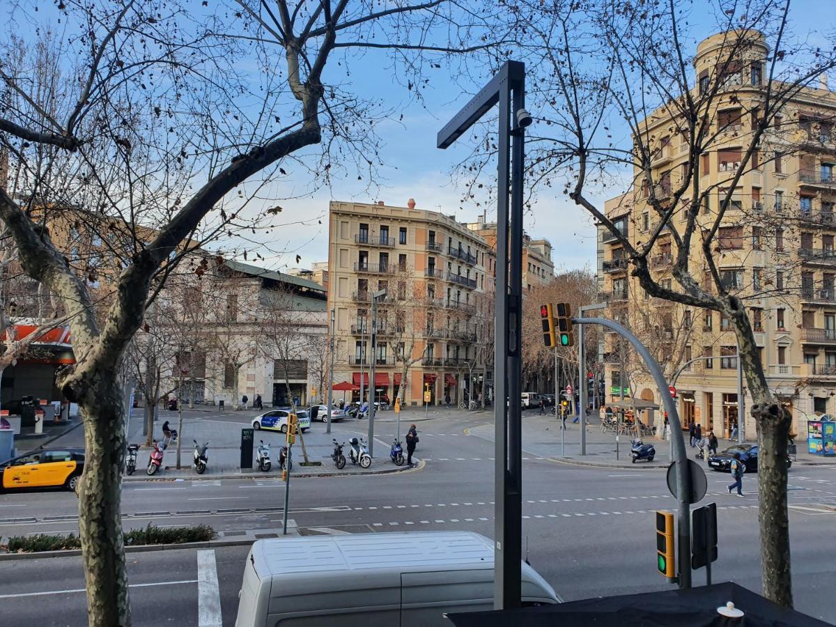 Hostal Rio De Castro Barcelona Ngoại thất bức ảnh