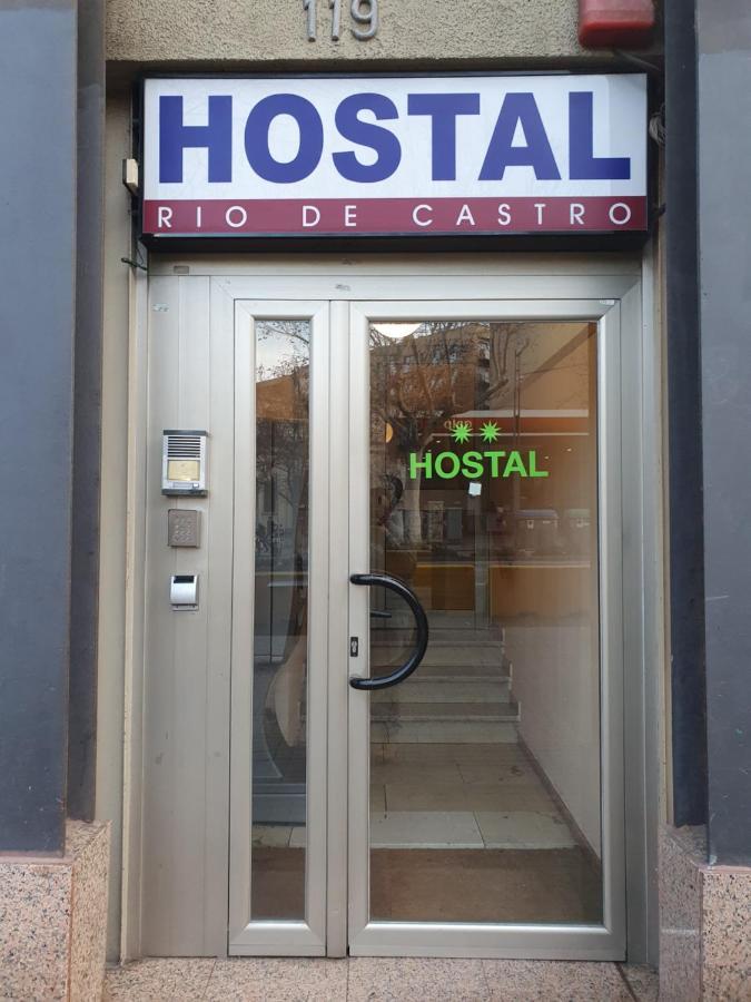 Hostal Rio De Castro Barcelona Ngoại thất bức ảnh