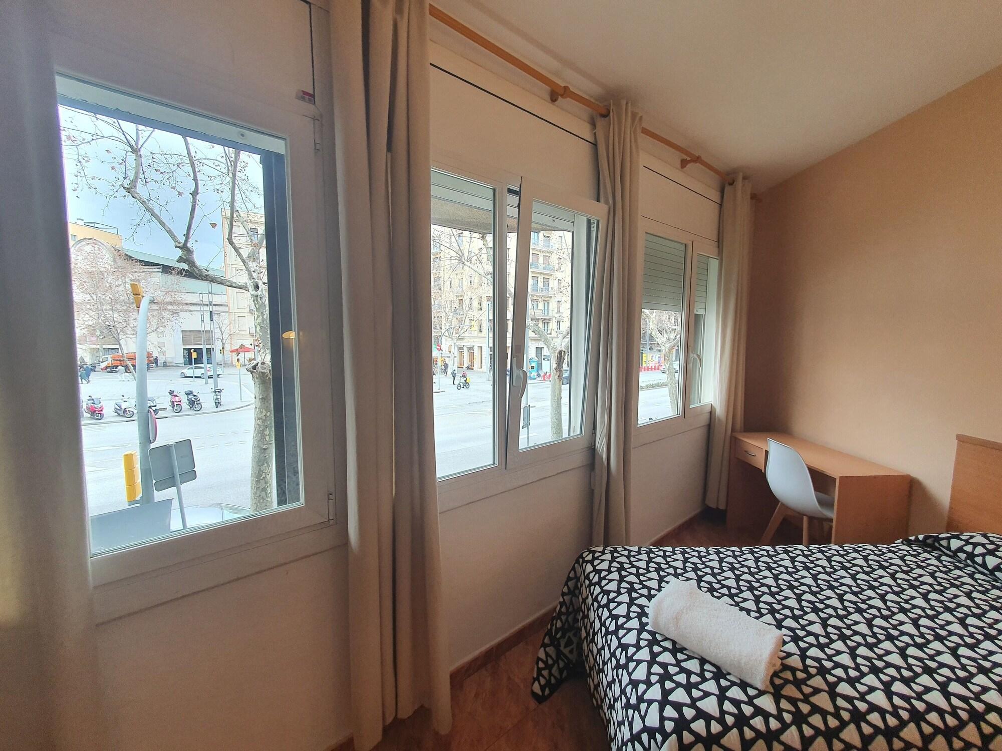 Hostal Rio De Castro Barcelona Ngoại thất bức ảnh