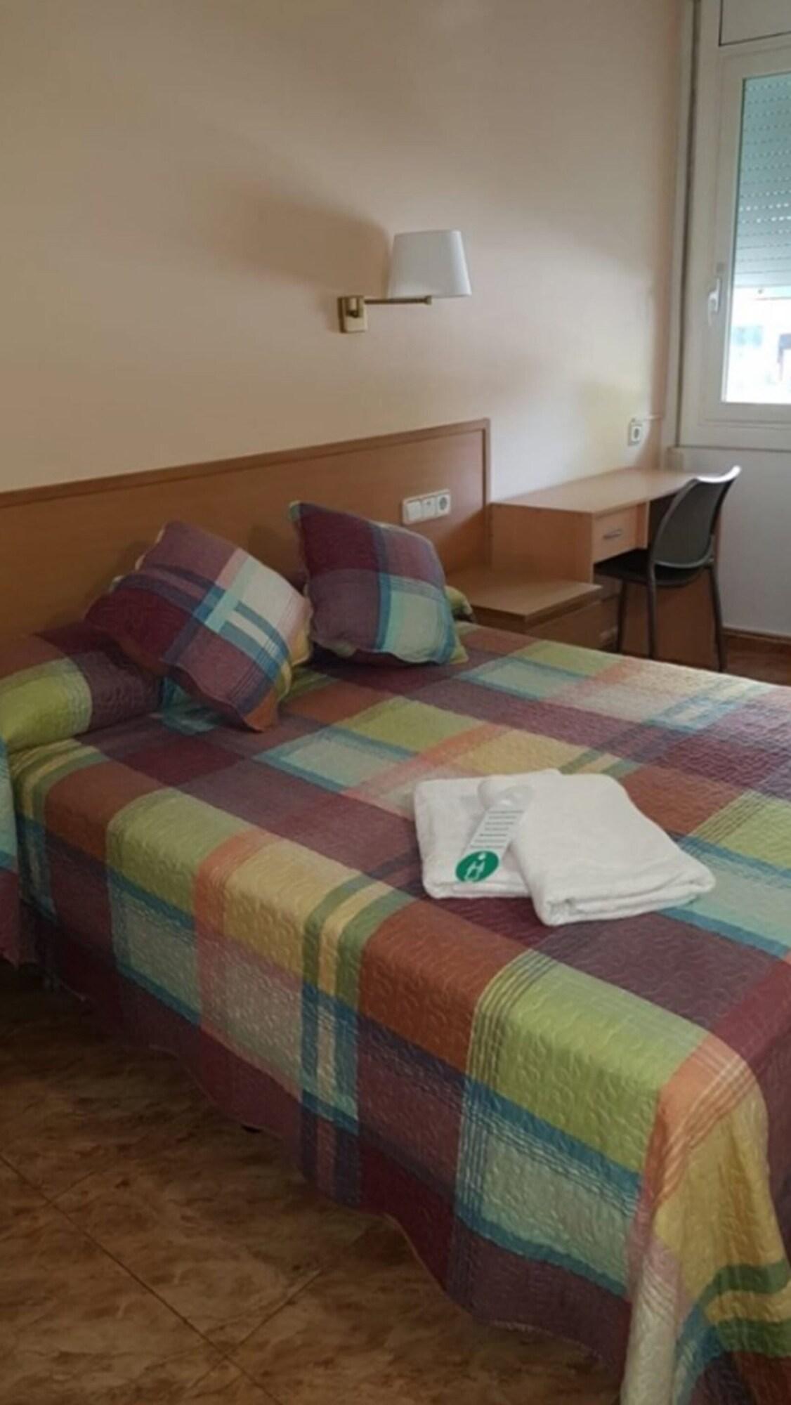 Hostal Rio De Castro Barcelona Ngoại thất bức ảnh