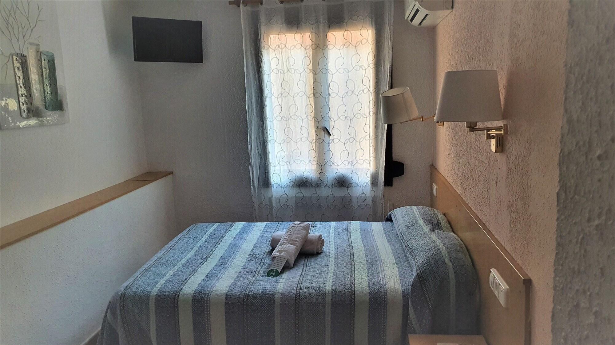 Hostal Rio De Castro Barcelona Ngoại thất bức ảnh